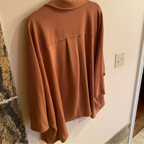 Heyson Button Up - Picture 3 of 6